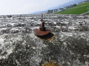 奥古閑屋根ボルト写真
