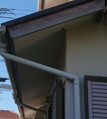 破風板 雨樋 塗装剥がれ