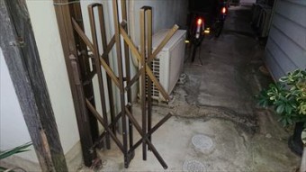 伸縮門扉 破損