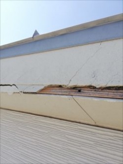 破風板 耐風被害 破損 片流れ屋根