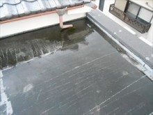 雨漏り 雨水が溜まる