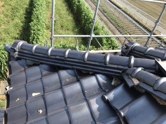 隅棟が歪んでいます