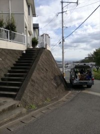 高台の家 風の影響を受けやすい スレートがズレた