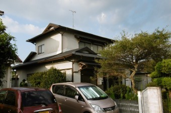 南西側からの全景
