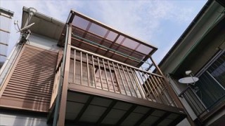 ベランダ屋根 波板張替え後