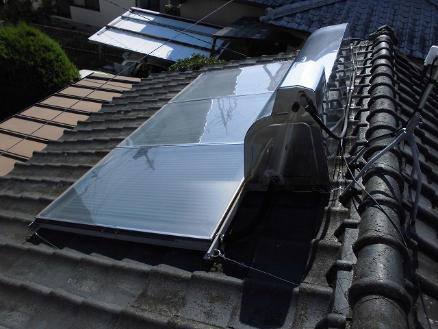 東区若葉屋根現調太陽熱温水器の写真