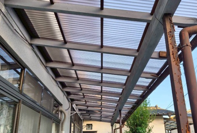 1階テラスの波板張り替え