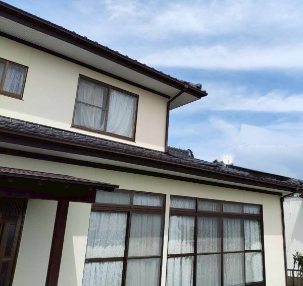 合志市で雨漏りのご相談をいただいた2階建て住宅