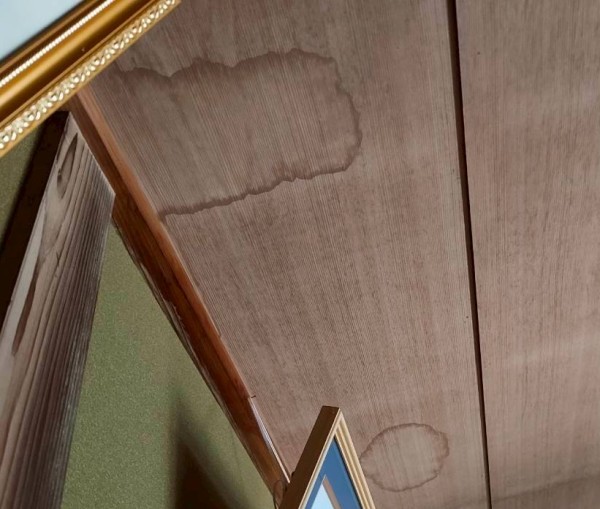 和室天井の染み