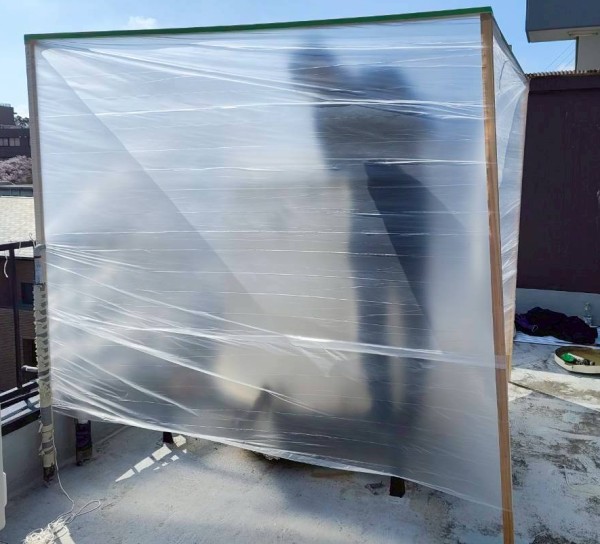 撤去するタンクの周辺を養生