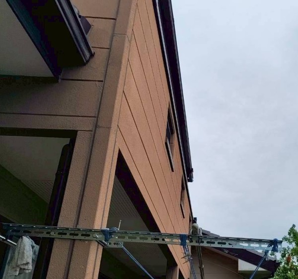 熊本市南区でソーラーパネルが載った瓦屋根の雨漏りのご相談をいただいたお客様宅