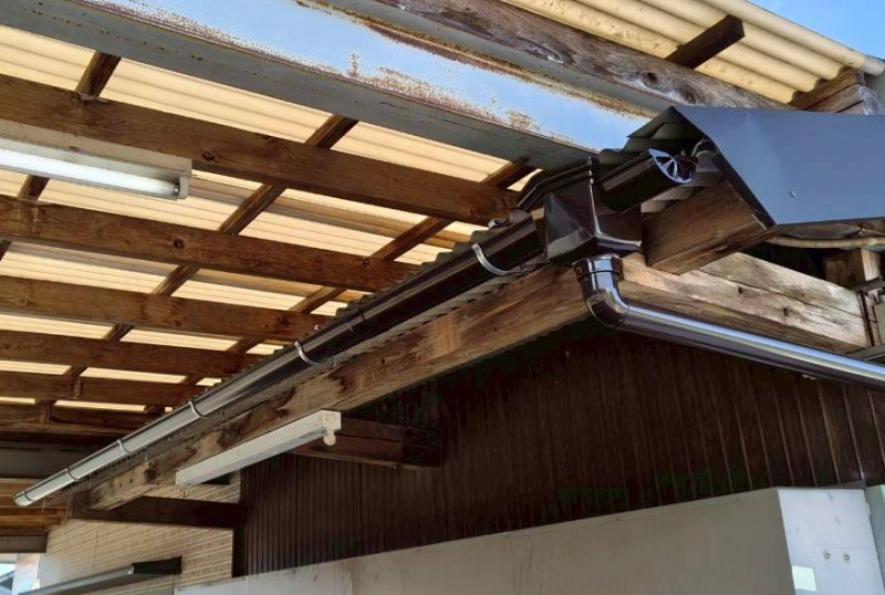 熊本市西区で店舗雨樋の交換工事 完了後